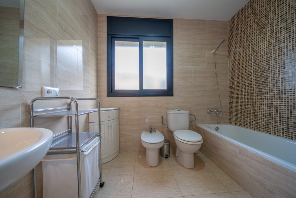 VideoINMO - 03282022 - _A737181