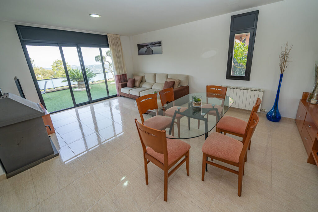 VideoINMO - 03282022 - _A737244