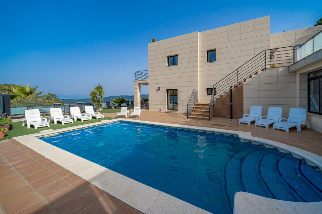 VideoINMO - 03282022 - _A737562